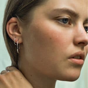 MARIA BLACK ØREDOBBER BASIC HOOP