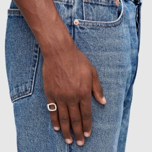 TOM WOOD RING CUSHION OPEN