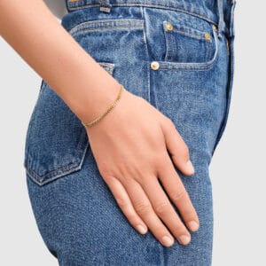 TOM WOOD ARMBÅND CURB FORGYLT M