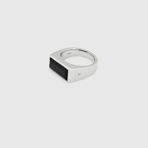 TOM WOOD RING PEAKY POLISHED ONYX