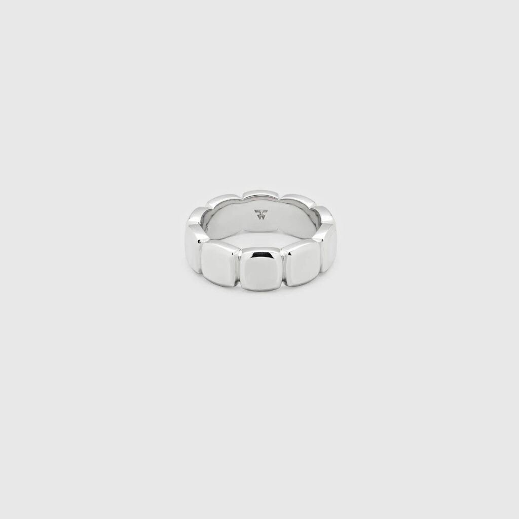 TOM WOOD RING CUSHION BAND POLISHED