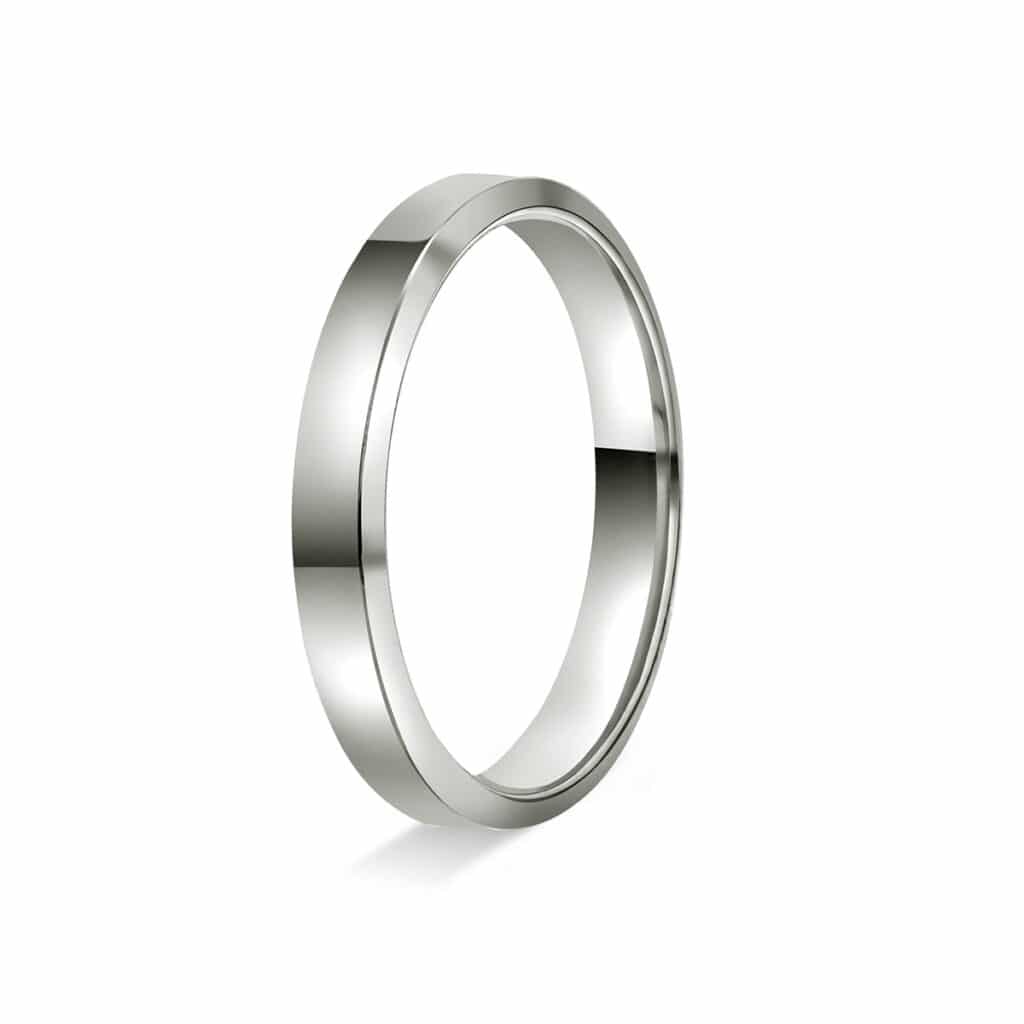 GIFTERING HELLMAN HVITTGULL 3MM FLAT MED SKRÅKANT