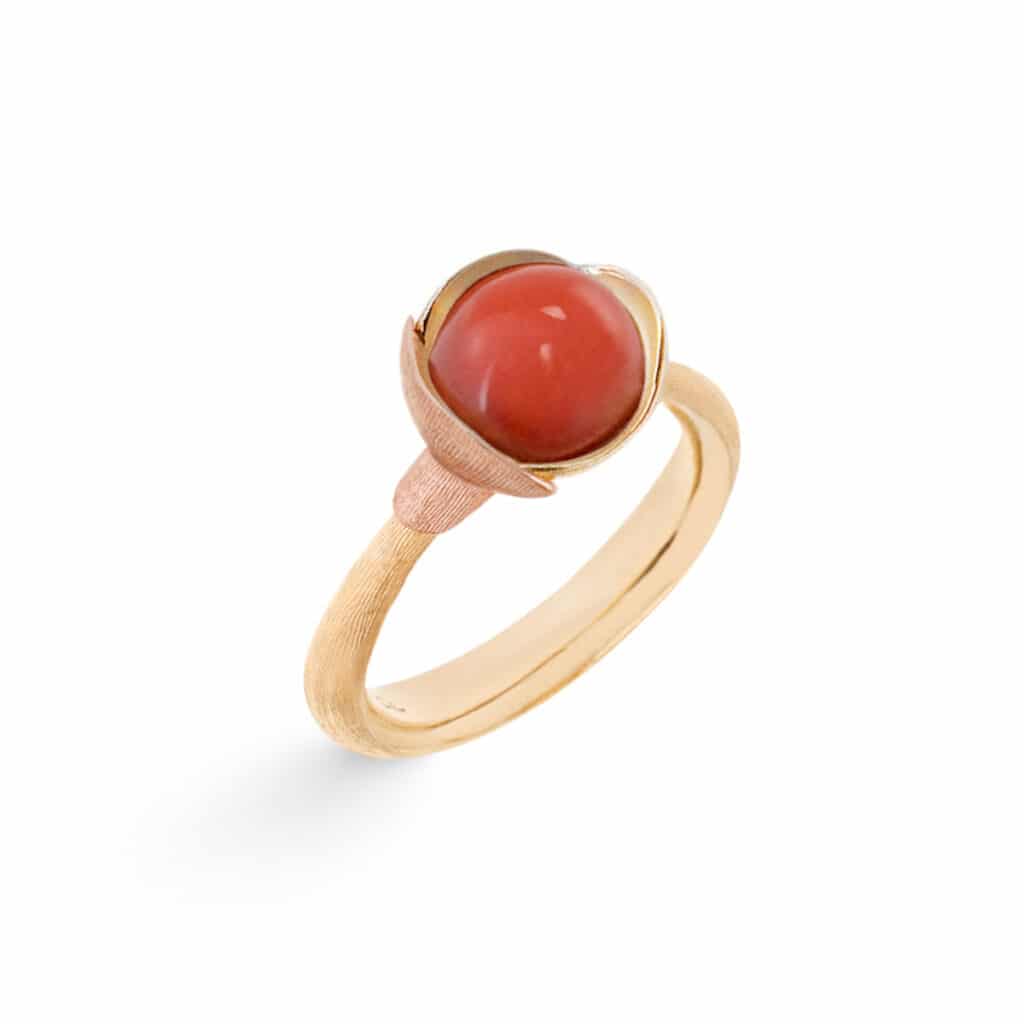 OLE LYNGGAARD RING LOTUS STR 1 RØD KORALL