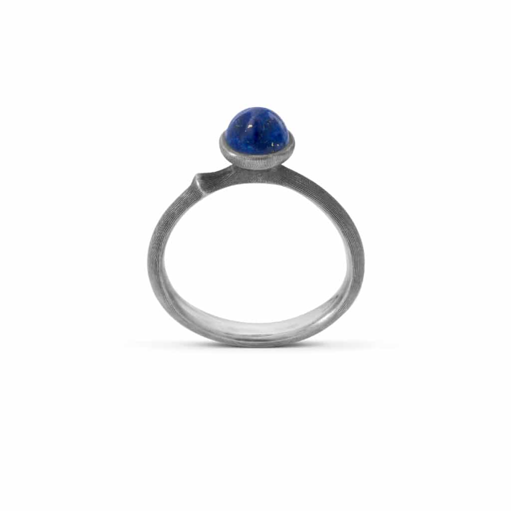 OLE LYNGGAARD RING LOTUS MINI LAPIS LAZULI SØLV