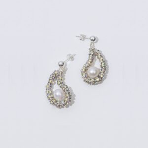 PEARL OCTOPUSS.Y ØREDOBBER TINY SILVER OYSTER