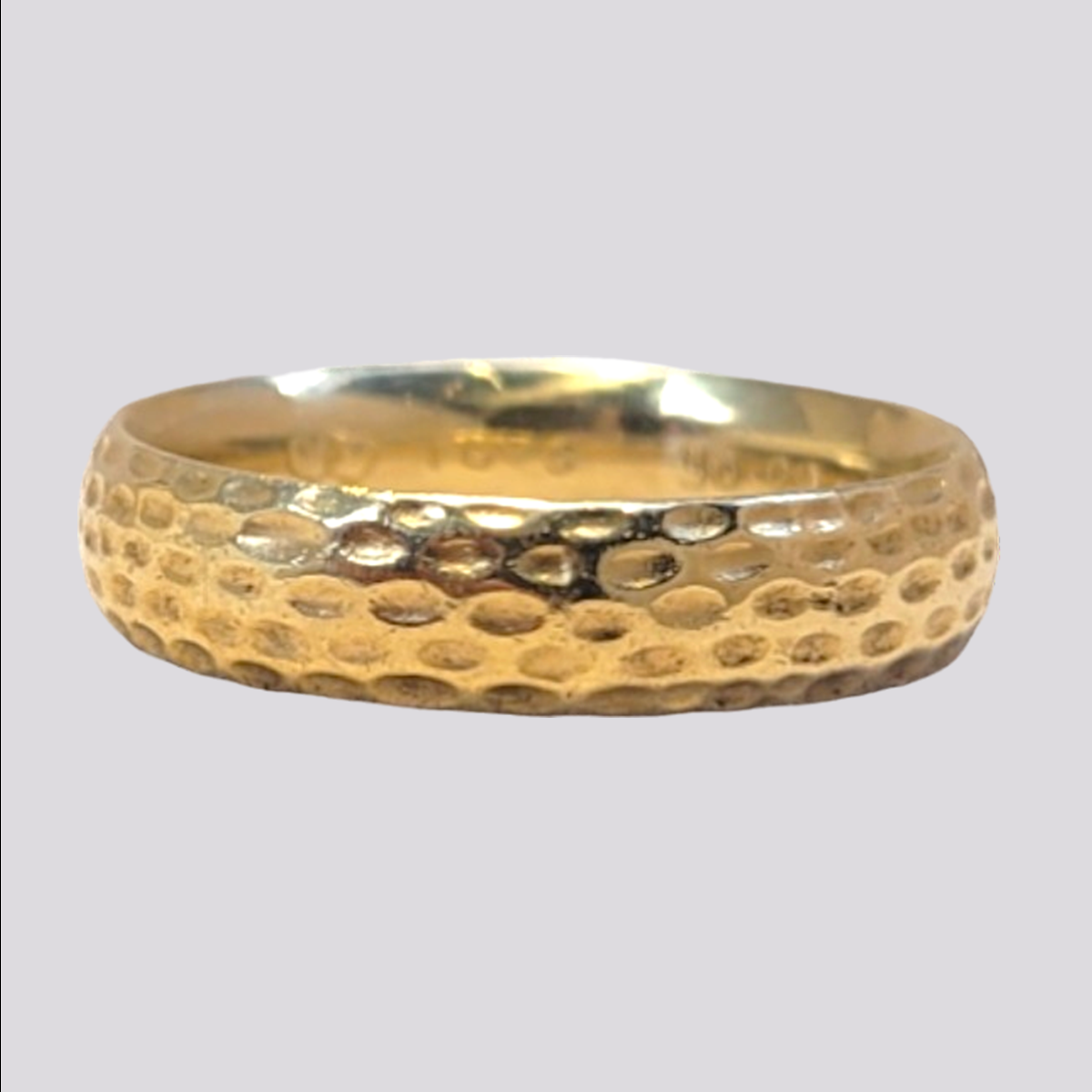 HELLMAN VINTAGE HAMRET RING TIL HERRE