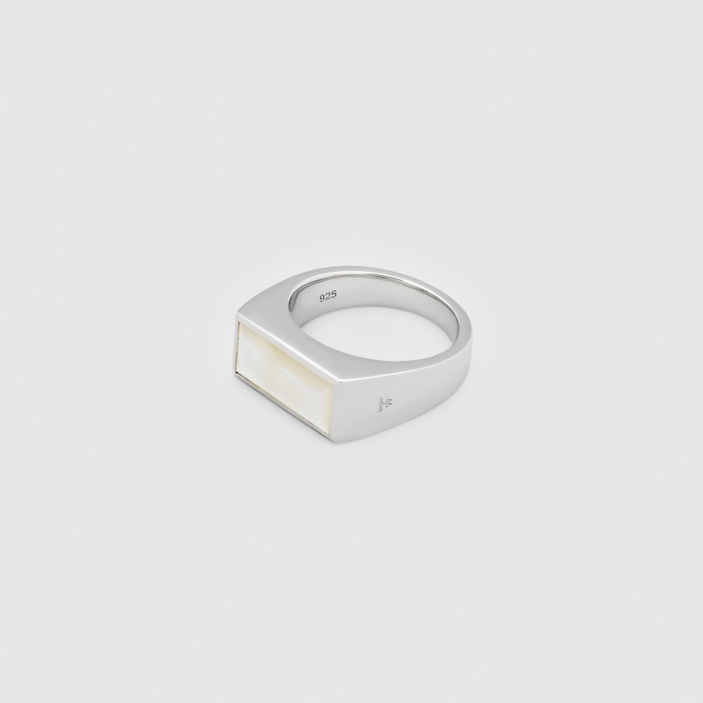 TOM WOOD RING PEAKY WHITE MOTHER OF PEARL