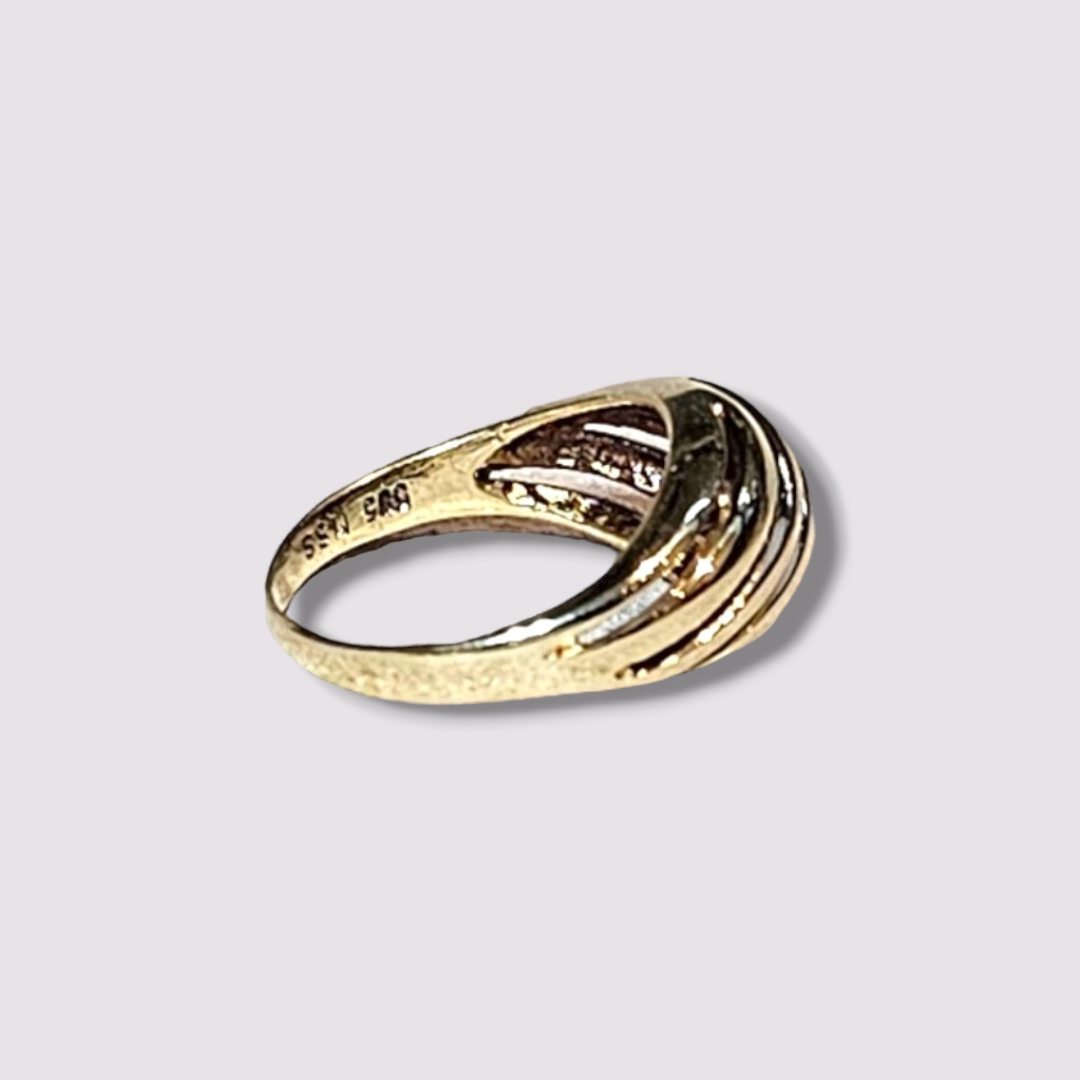 HELLMAN VINTAGE RING MED BUEDE LINJER