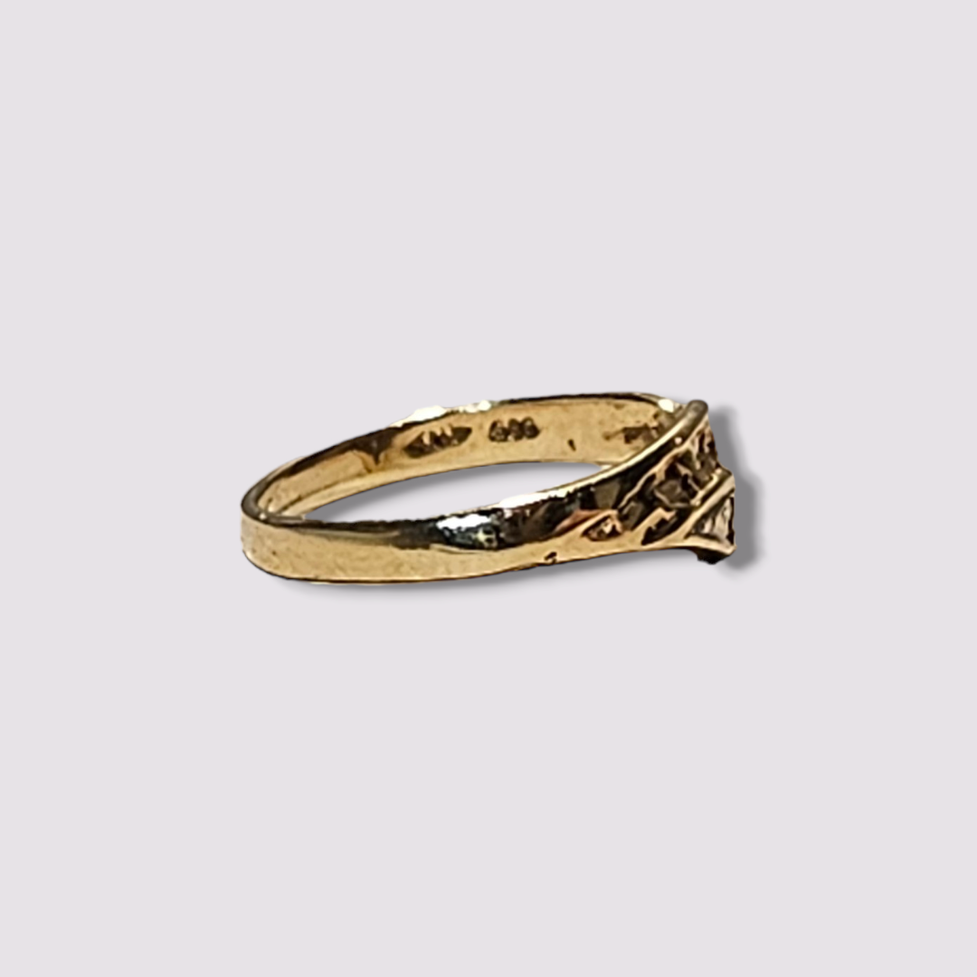 HELLMAN VINTAGE RING MED DIA FINSK DESIGN