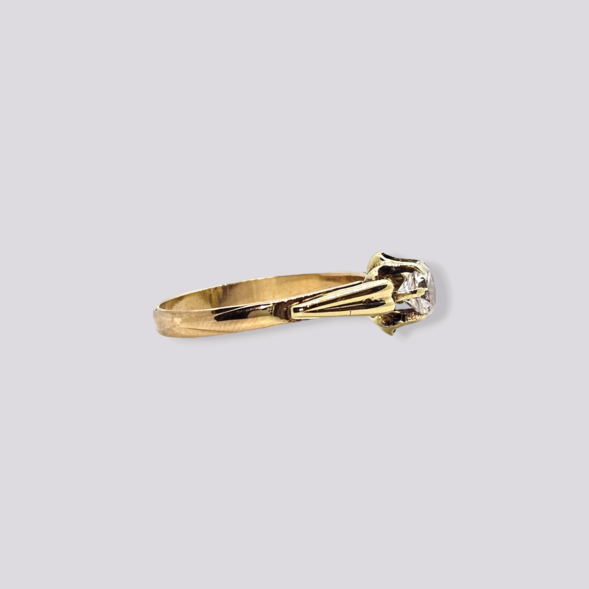 HELLMAN VINTAGE RING MED HVIT SAFIR