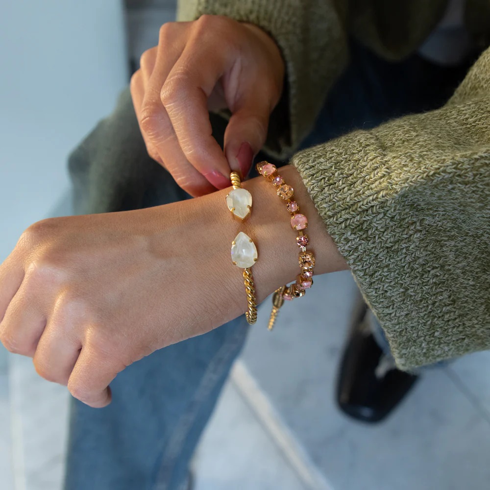 CAROLINE SVEDBOM ARMBÅND MINI DROP LINEN IGNITE