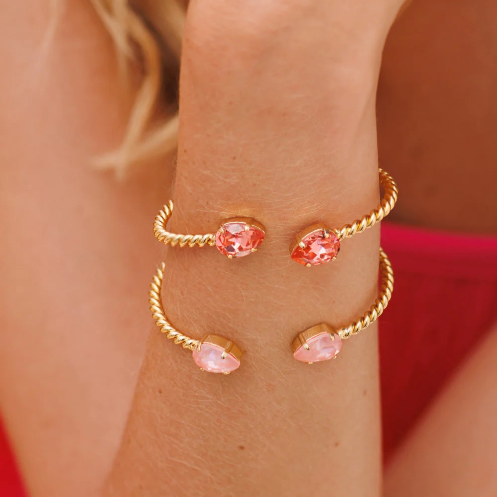CAROLINE SVEDBOM ARMBÅND MINI DROP FLAMINGO IGNITE