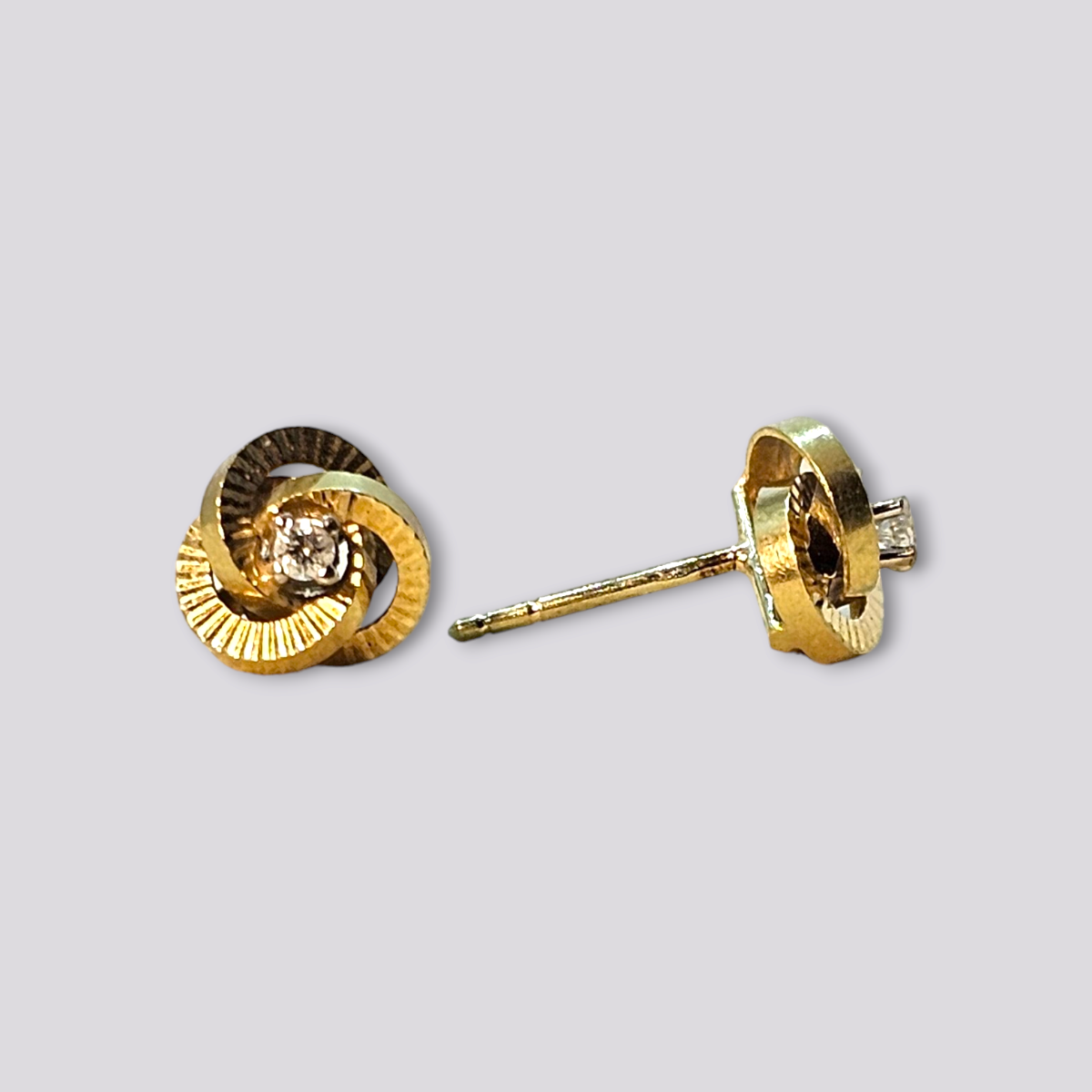 HELLMAN VINTAGE ØREPYNT KNUTE MED DIAMANT