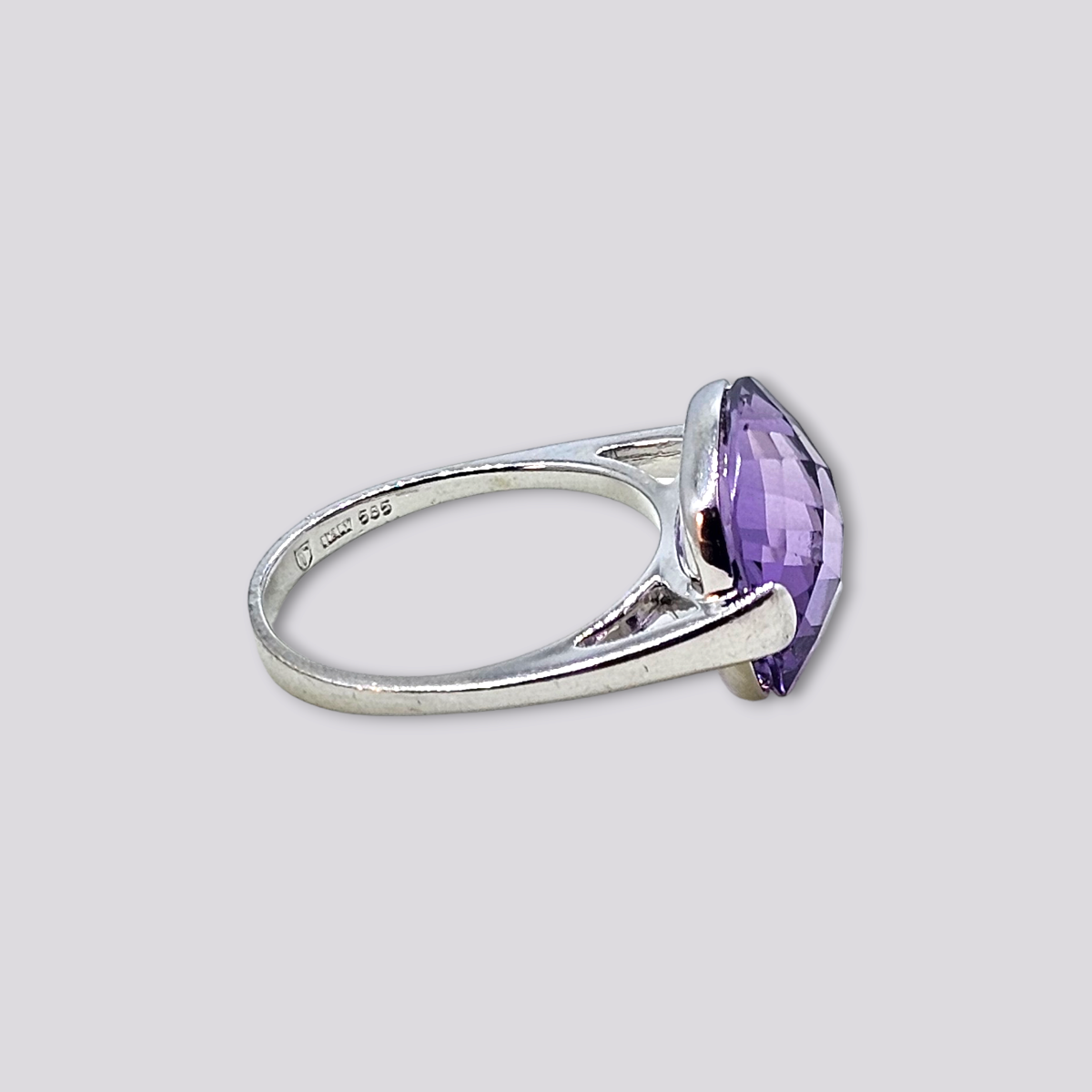 HELLMAN VINTAGE RING MED AMETYST