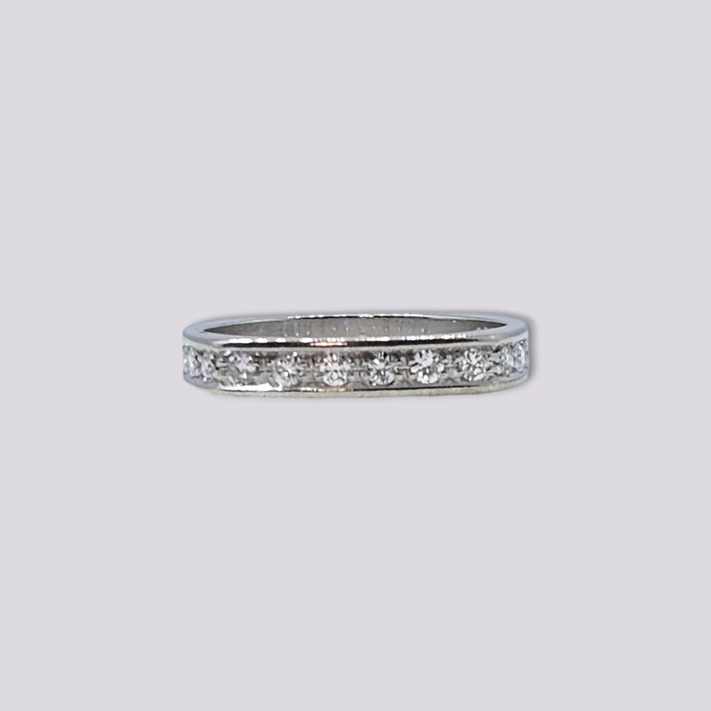 HELLMAN VINTAGE RING MED 12 BRILLIANTER